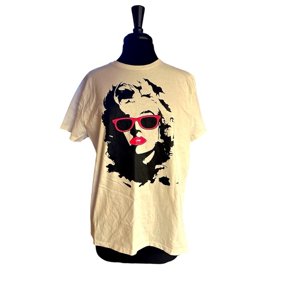 Marilyn Monroe Sunglasses Tshirt - Picture 1 of 2
